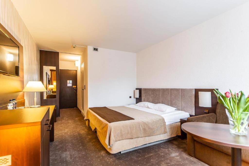 Hotel Solny Kolobrzeg Ngoại thất bức ảnh