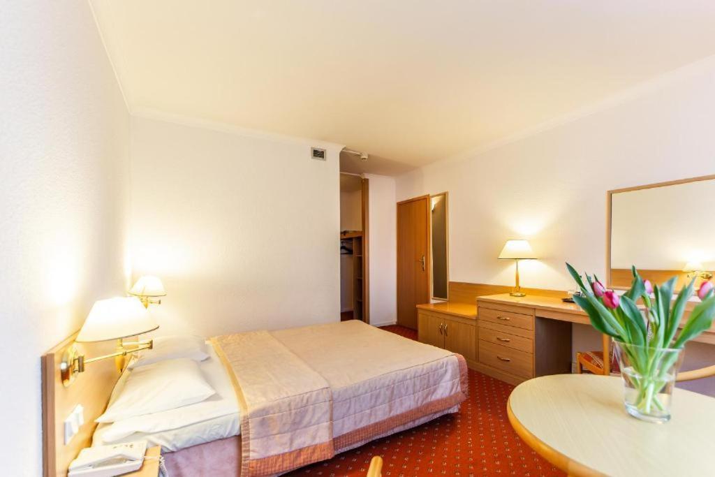 Hotel Solny Kolobrzeg Ngoại thất bức ảnh