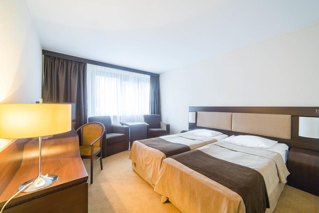 Hotel Solny Kolobrzeg Ngoại thất bức ảnh