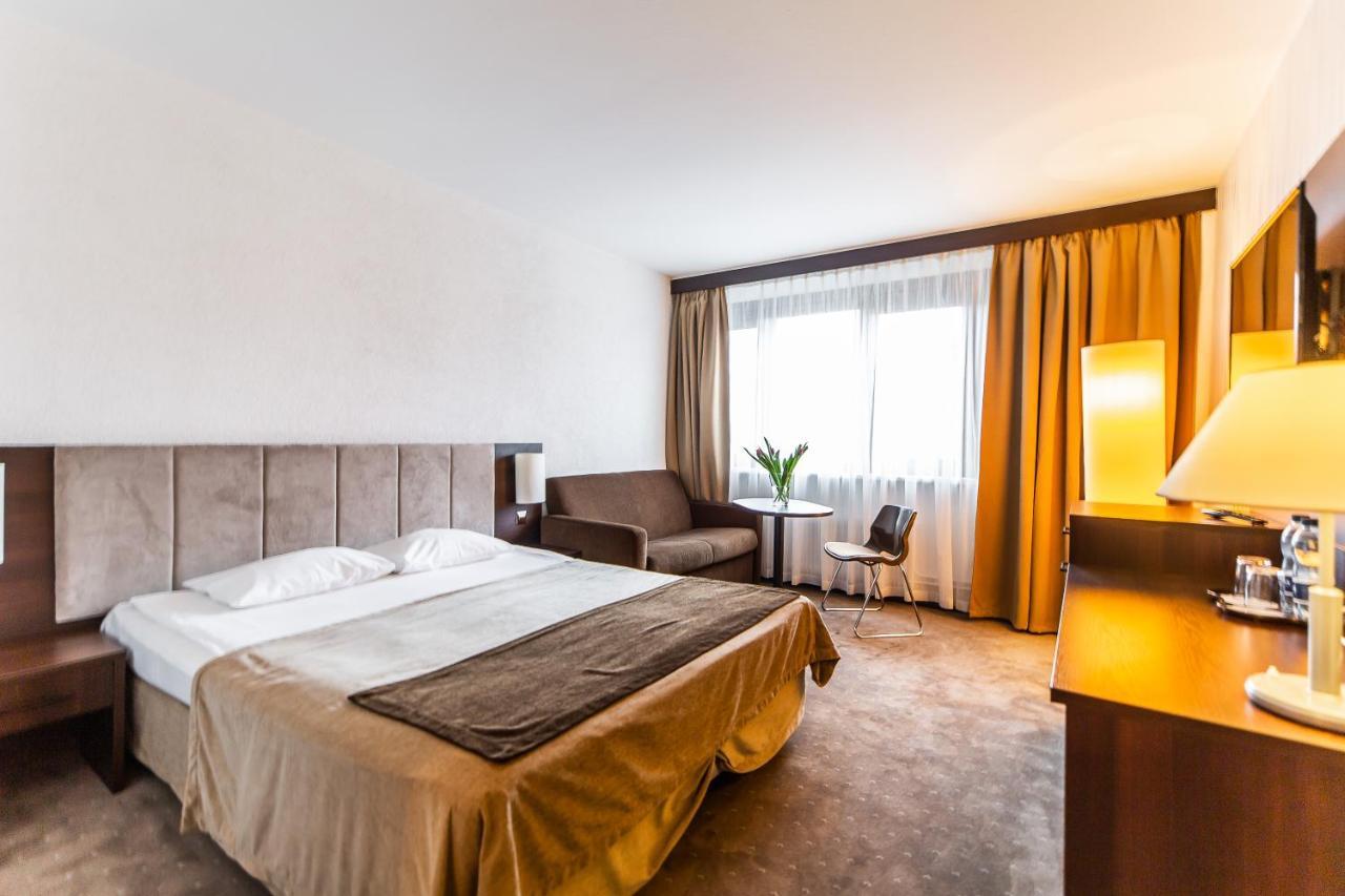 Hotel Solny Kolobrzeg Ngoại thất bức ảnh